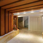 Eden Park Apartment